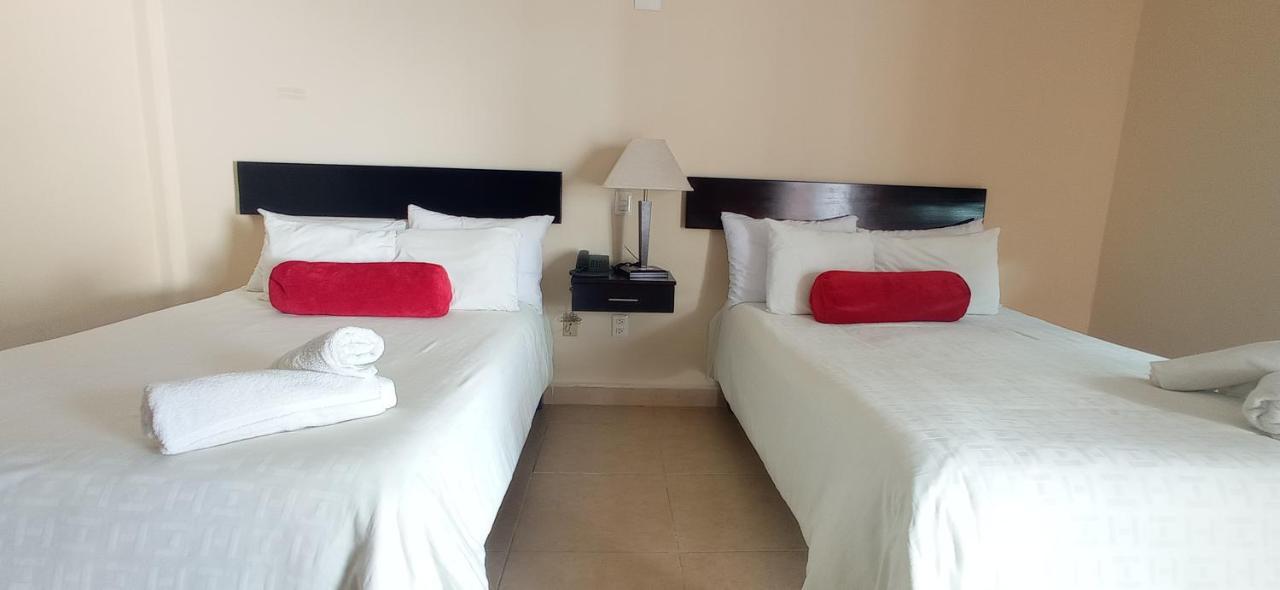 Hotel Puerto קמפצ'ה מראה חיצוני תמונה